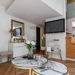 Hlavna Loft *
