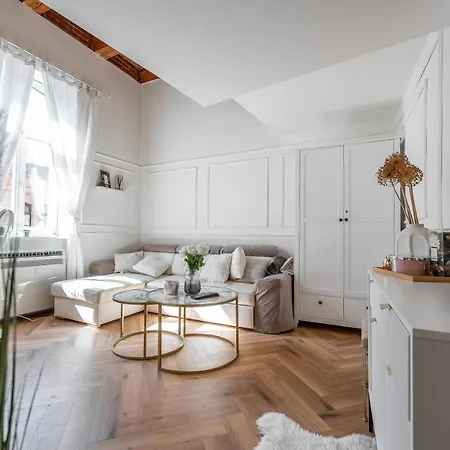 Hlavna Loft *
